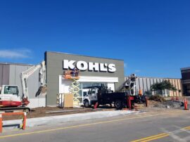 Kohl's Sign installation in Plattsburgh NY